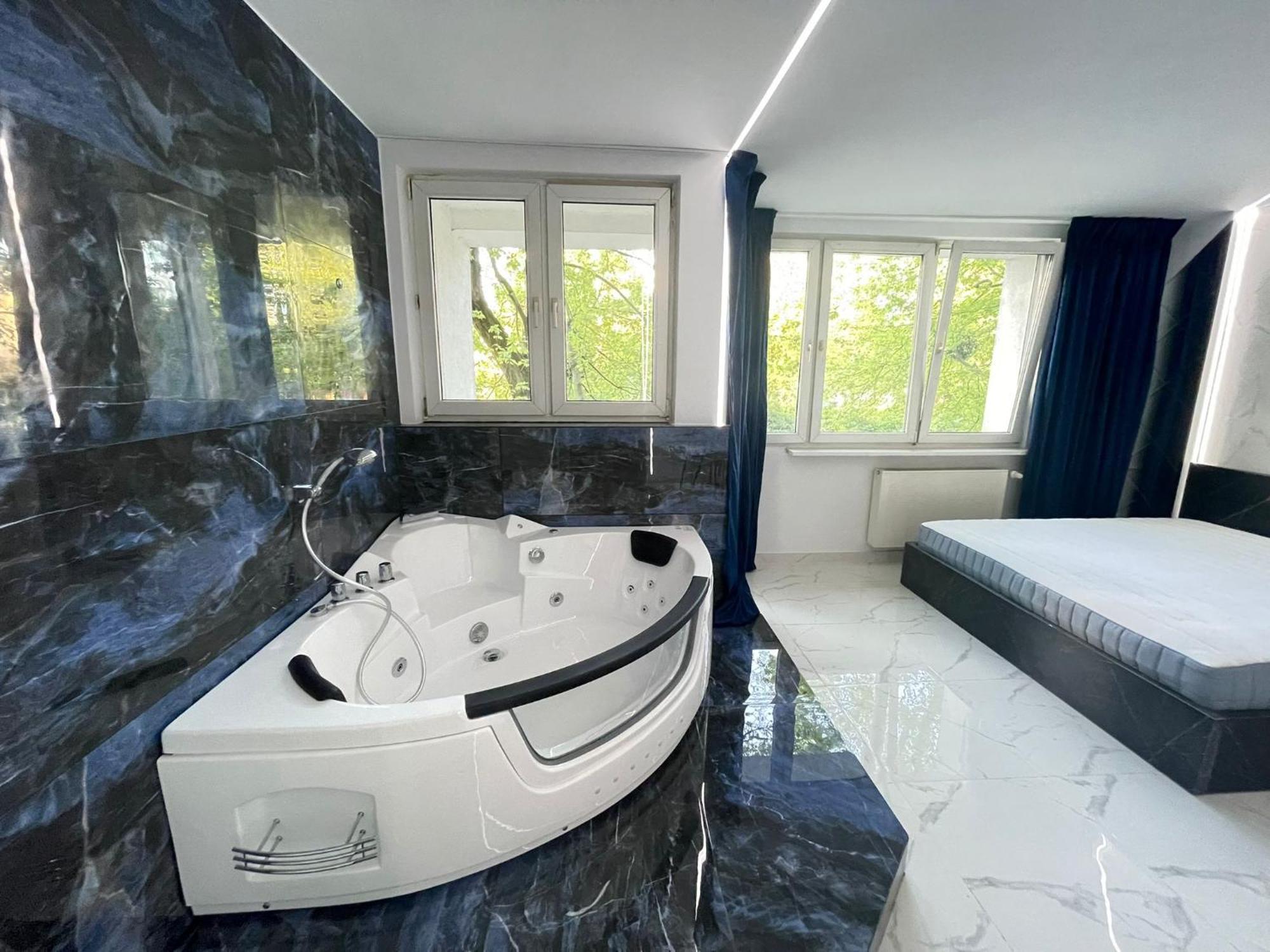 Yourapart Karmelicka Z Jacuzzi * Warszawa